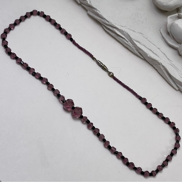 Vintage Victorian Amethyst Hand Cut Glass Choker - Picture 9 of 10